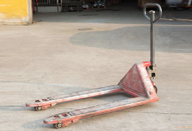 手拖叉車（飛華機(jī)床）.jpg